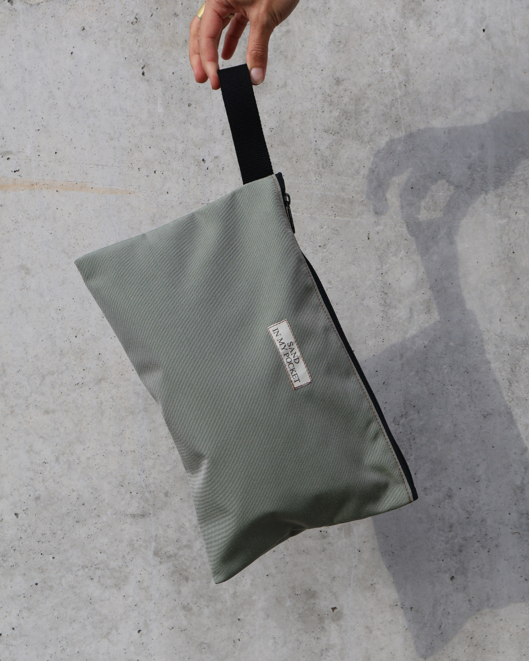 OLIVE POCKET BAG